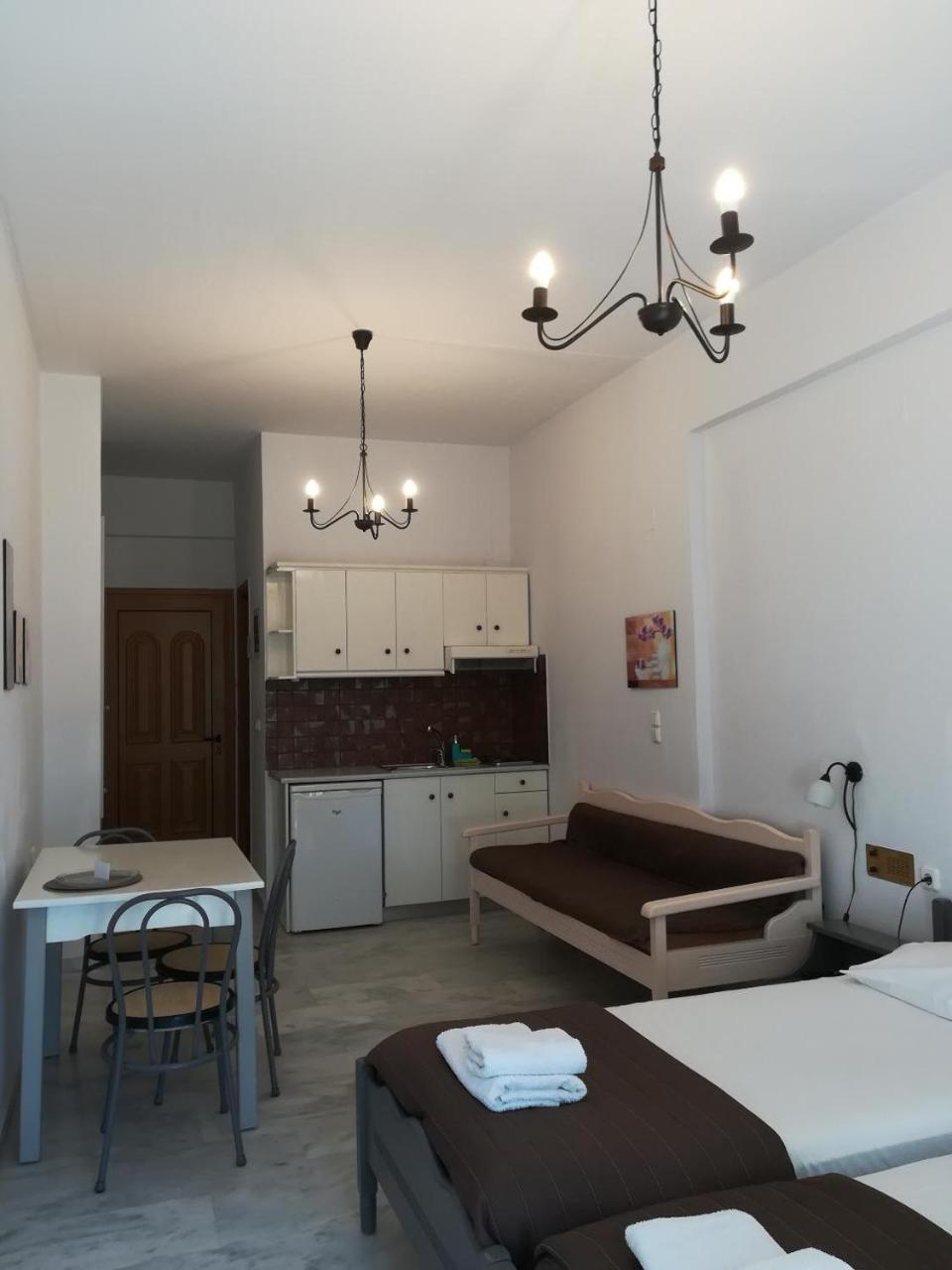 Idomeneas Apartments Суйя Экстерьер фото
